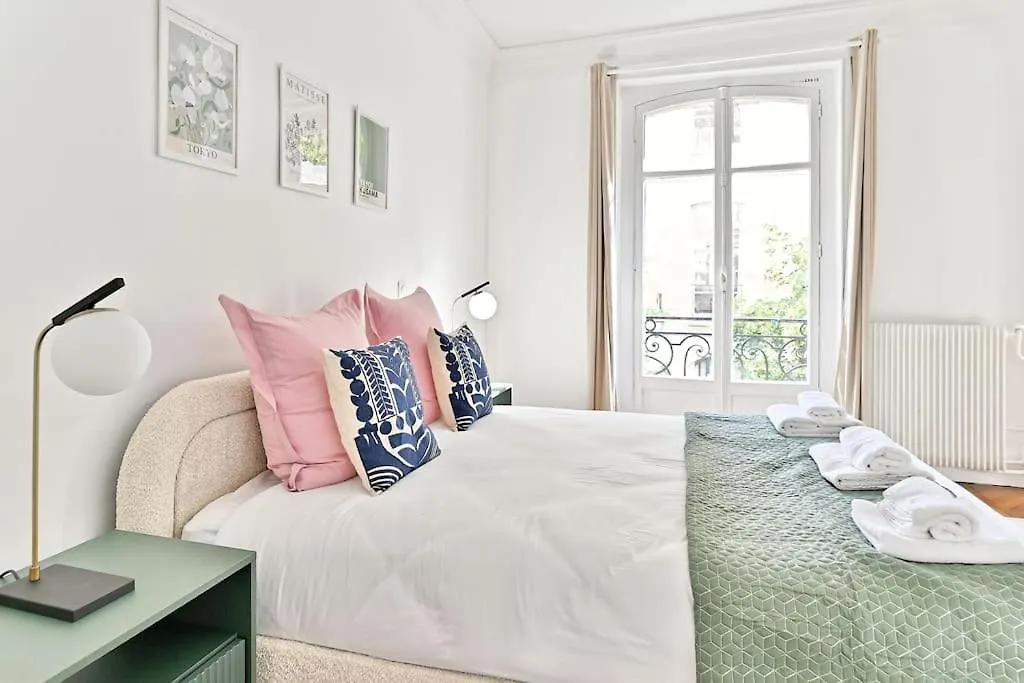 Apartment Parisien Spacieux #marais #rivoli - Ii Paris