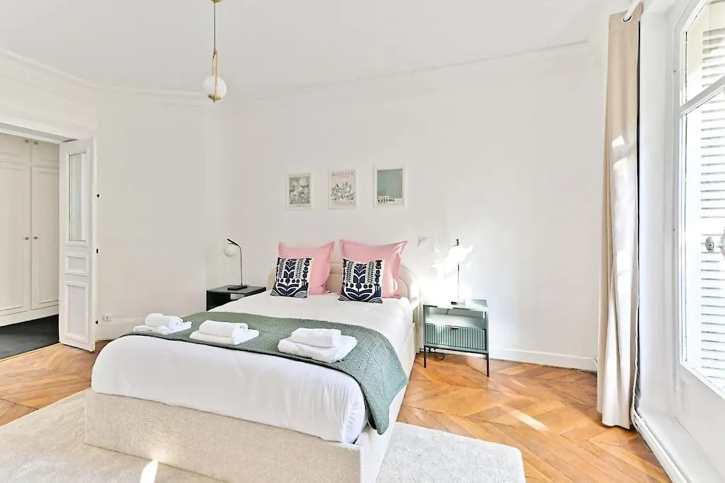 Parisien Spacieux #marais #rivoli - Ii Apartment Paris